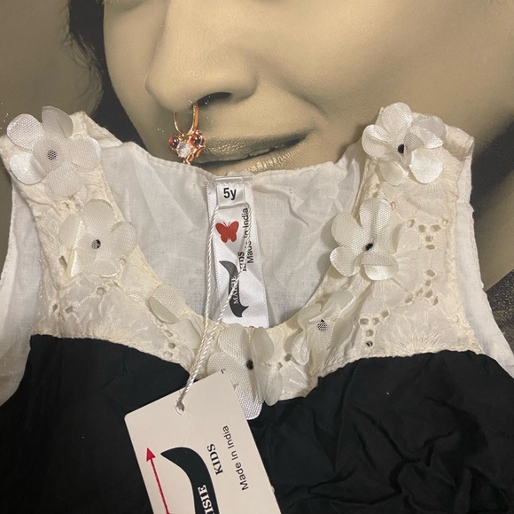 Dress. Age - 5 Years - Picture 4 of 5